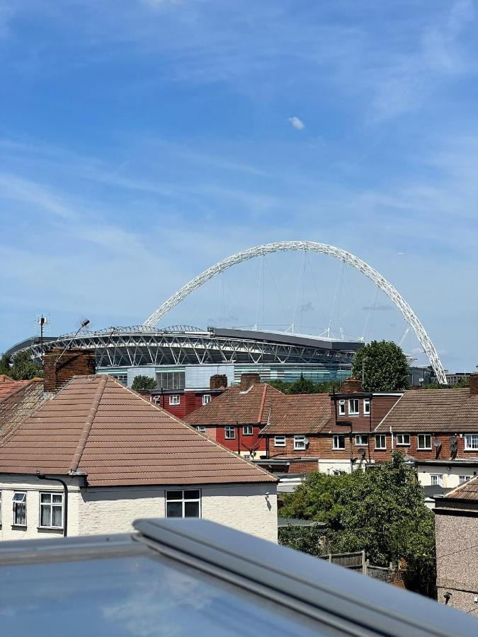 Wembley Stadium 5 Star Brand New Luxury Sleeps 14 With Parking Villa ลอนดอน ภายนอก รูปภาพ