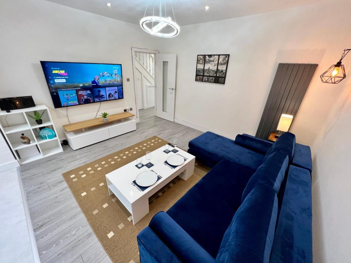 Wembley Stadium 5 Star Brand New Luxury Sleeps 14 With Parking Villa ลอนดอน ภายนอก รูปภาพ