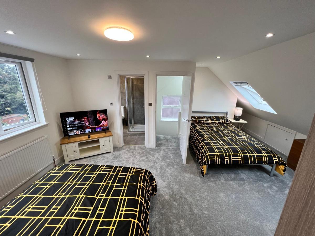 Wembley Stadium 5 Star Brand New Luxury Sleeps 14 With Parking Villa ลอนดอน ภายนอก รูปภาพ